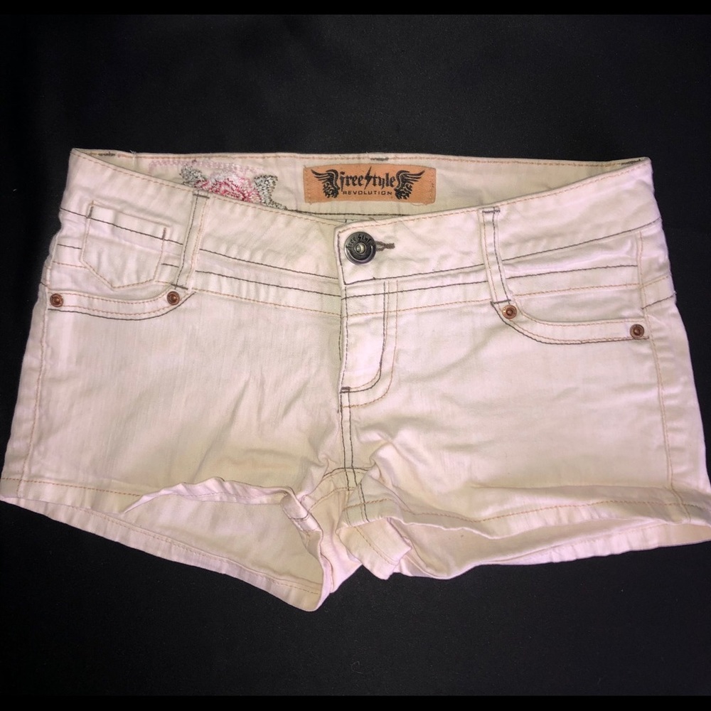 Freestyle Revolution shorts w/rose embroidery